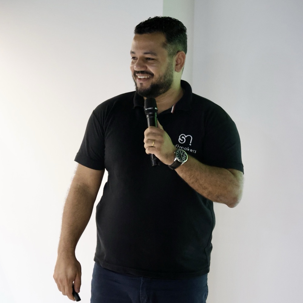 Tiago Pedro palestrando